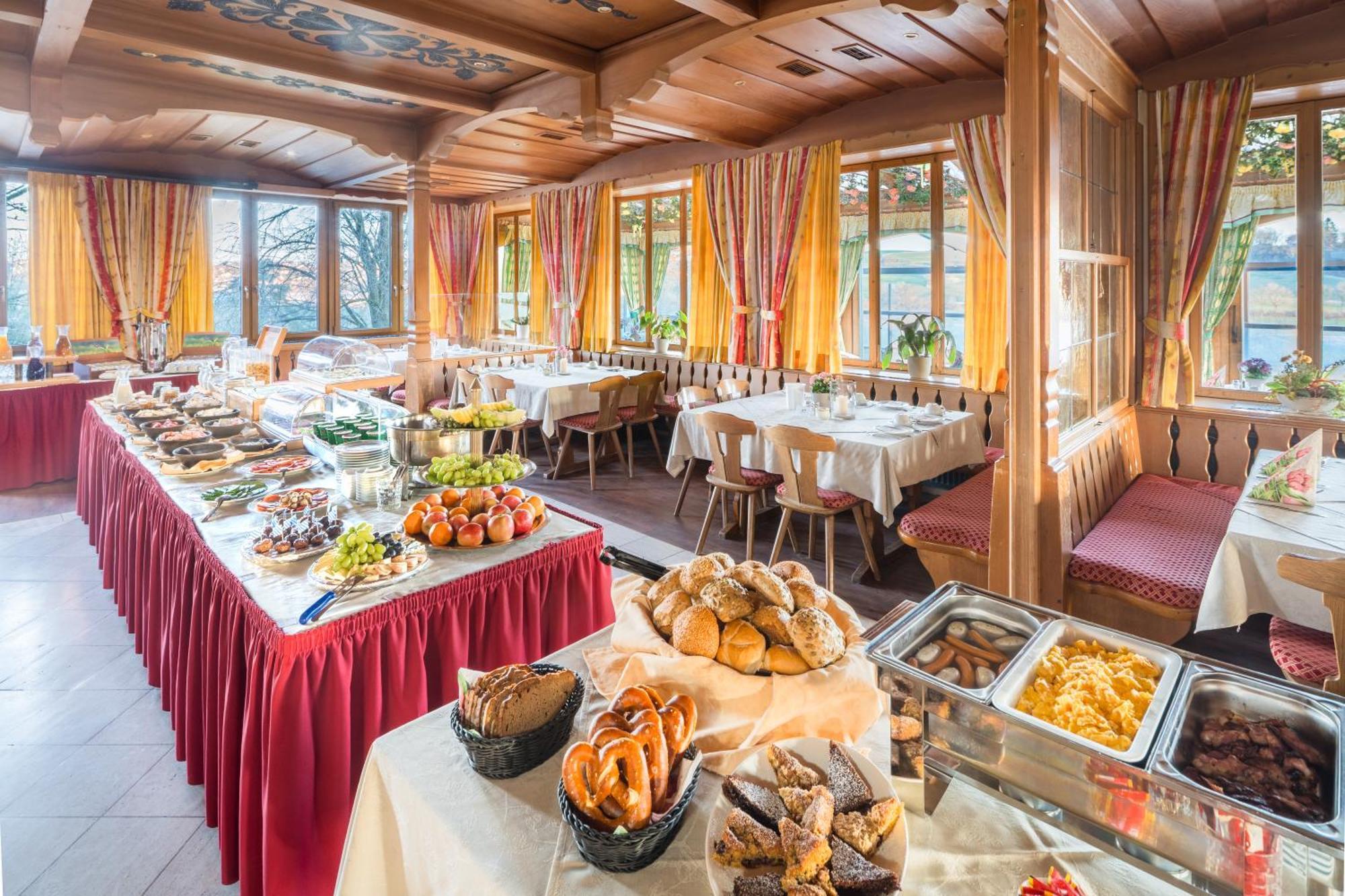 Hotel-Gasthof Huber Ebersberg Exteriör bild